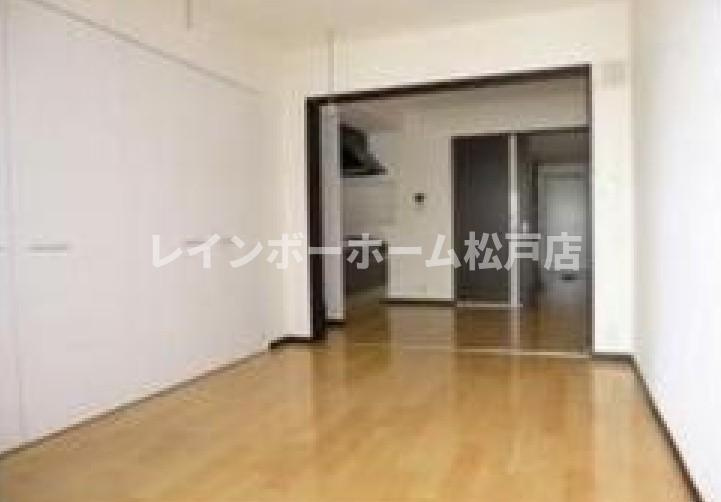 松戸市根本の賃貸マンション