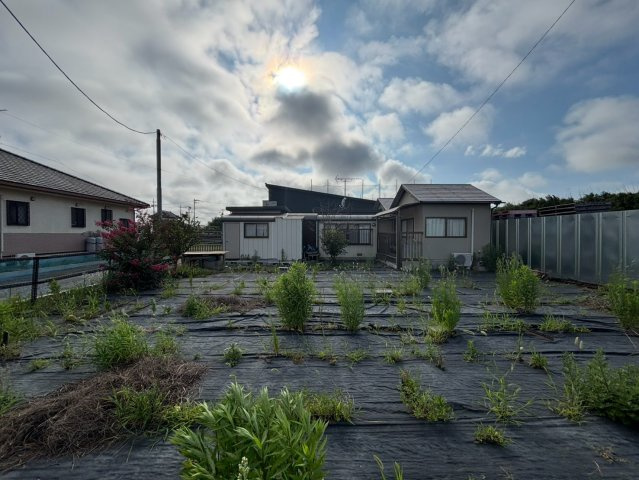 神栖市下幡木　建物付きの外観