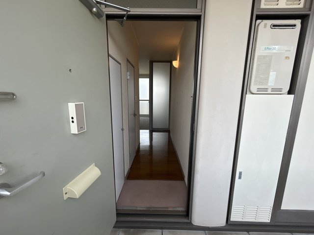 レオパレスソレーユ青江第二の玄関