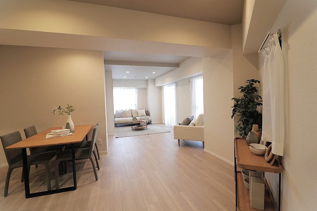 グランフレージュ四天王寺の居間・リビング