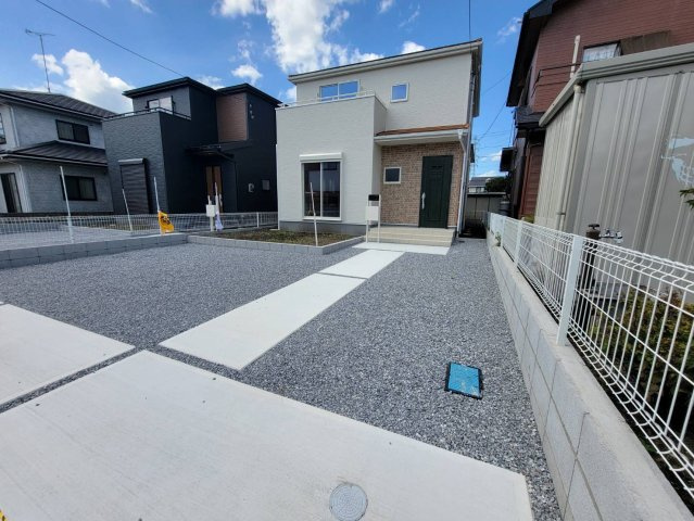 【LiveleGarden】宇都宮市鶴田町 第24 全2棟の外観