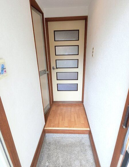清瀬サンハイツの玄関
