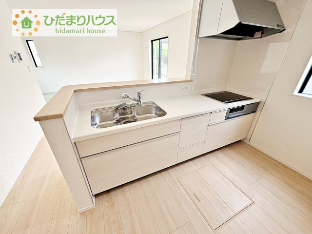 【キッチン】 | 下妻市鬼怒第7　新築戸建 | カウンターは少し高くなってますので、手元が隠れて来客からは見えにくくなってます♪
