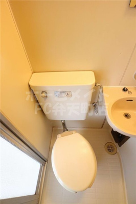 【トイレ】 | スカイハイツ | コンパクトで使いやすいトイレです