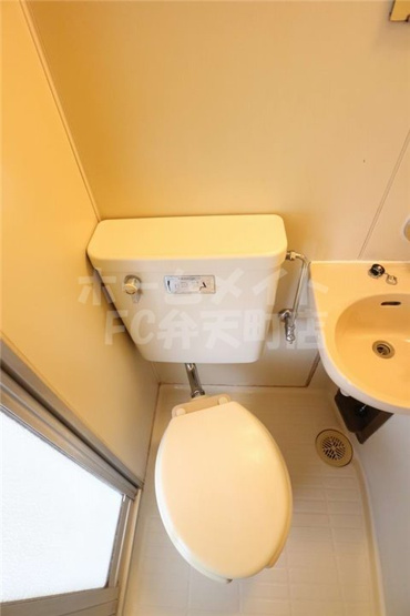 【トイレ】 | スカイハイツ | コンパクトで使いやすいトイレです