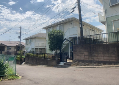 【外観】 | 明王事業用 | 土地の形が極端に長細かったり、狭小地、あるいは道路との高低差がある傾斜地だった場合、後々売ろうとしても買い手がつかない場合もあります。後々、売却することになった時に価値の下がらない土地を選びましょう。