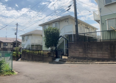 【外観】 | 明王事業用 | 土地の面積＝住宅面積ではありません。建ぺい率の問題などで、土地のある場所によって住宅を建てられる面積は限られています。高さもしかり、「土地」という言葉の中には、建築条件も含まれると考えておきましょう。