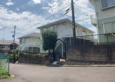 【外観】 | 明王事業用 | 土地購入を検討されている場合、境界杭がない状態で購入してしまうと境界確定測量をする必要があり、費用がかかります。購入の前に、売主、隣土地所有者立ち合いのもと境界を確定し境界杭を設置するのがベストです。