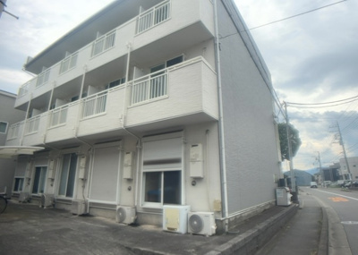 【外観】 | 田名事業用 | 土地の面積＝住宅面積ではありません。建ぺい率の問題などで、土地のある場所によって住宅を建てられる面積は限られています。高さもしかり、「土地」という言葉の中には、建築条件も含まれると考えておきましょう。