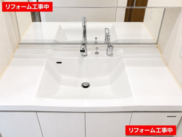 ルネ大津膳所の独立洗面台