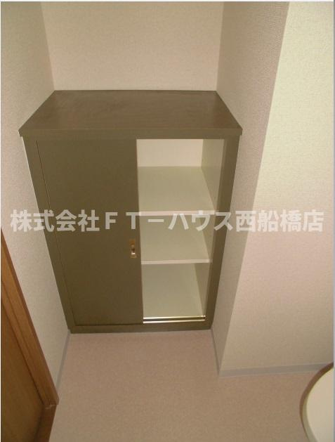 エスエスハイツ市川の玄関