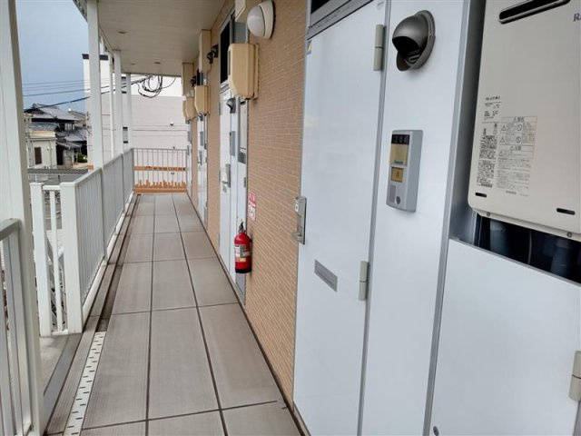 【玄関】 | レオパレスマユリカⅤ | ※写真と現状が異なる場合は現状を優先