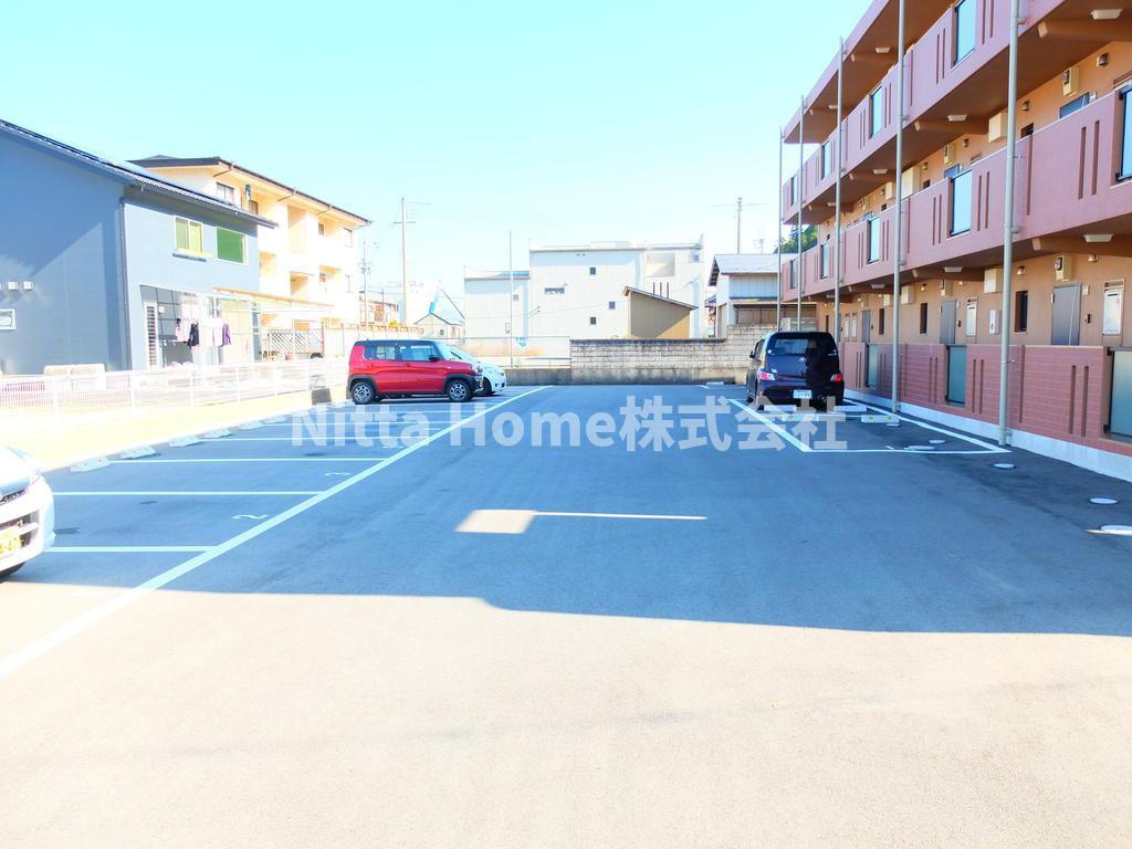 ソレイユ51の駐車場|敷地内駐車場完備しています☆彡