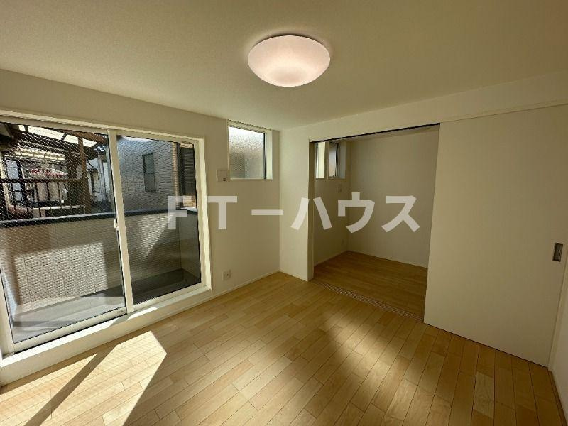 R-SIXTEENの居間・リビング