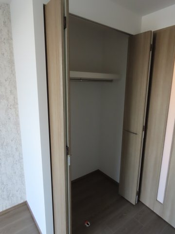 大阪市淀川区三津屋北２丁目の賃貸マンションの収納