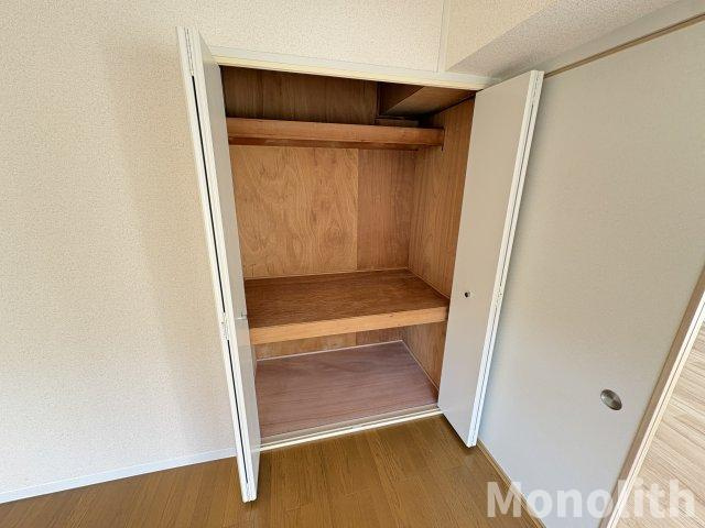泉北鴨谷台３丁6号棟の収納
