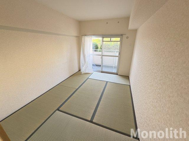 泉北鴨谷台３丁6号棟の和室