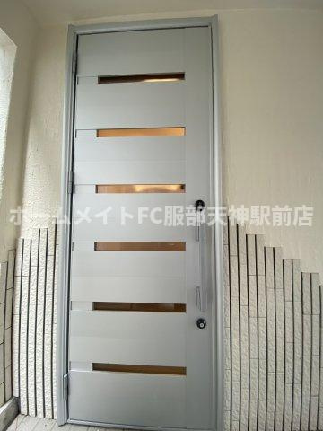 熊野町3丁目戸建ての玄関