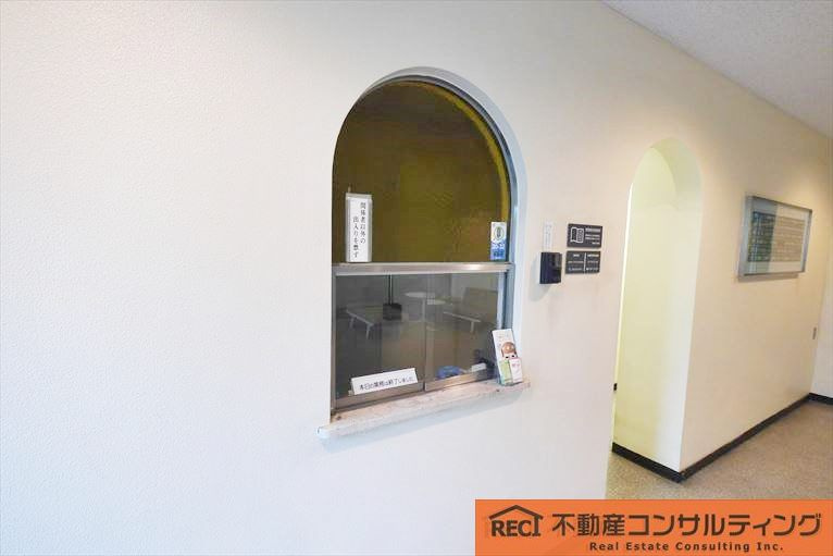 岡本ハウスの玄関