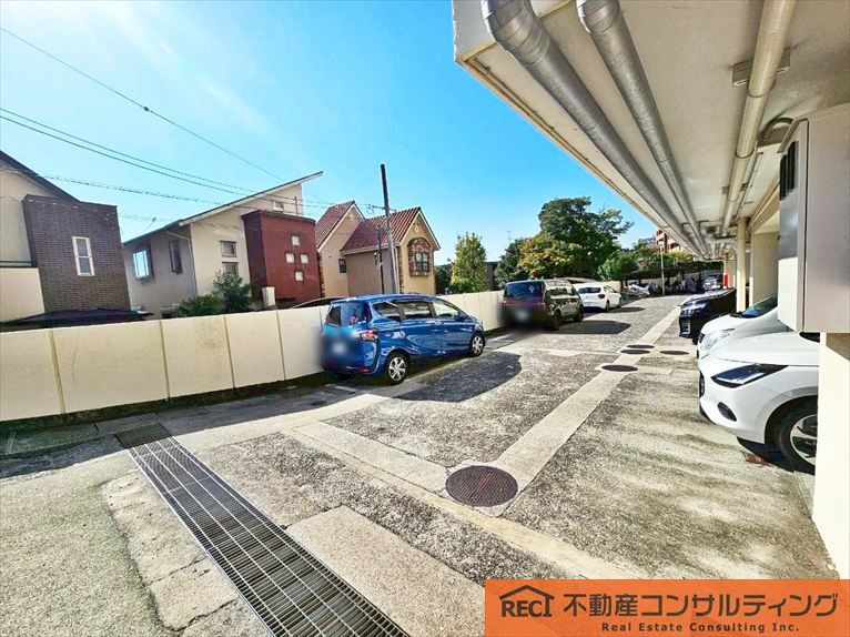岡本ハウスの駐車場