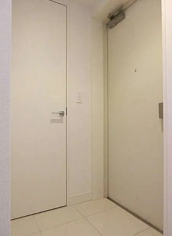 コンフォリア東池袋EASTの玄関