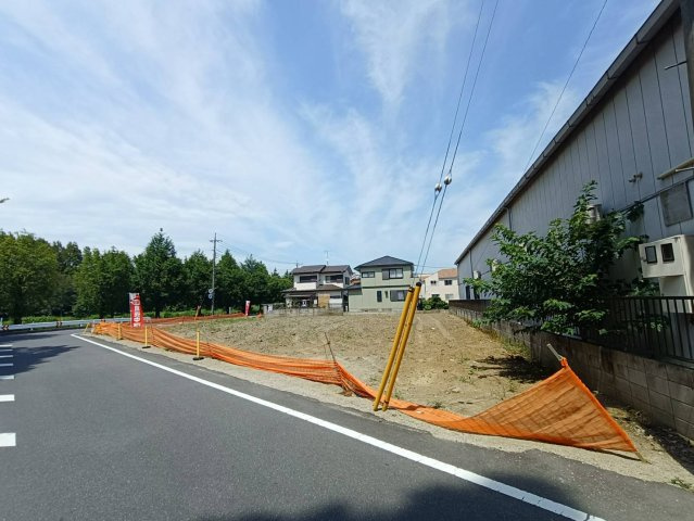 三郷市　高州3丁目　売地の前面道路含む現地写真|外観です