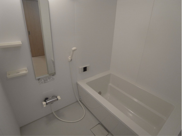 熊本市北区龍田８丁目の賃貸マンションの浴室|きれいなキッチンです