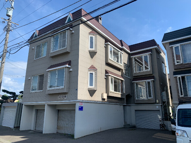 札幌市西区八軒十条西２丁目のアパート