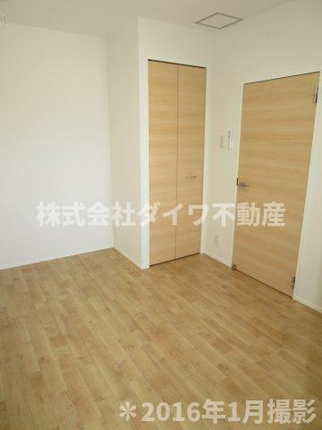 マンション稲葉の洋室
