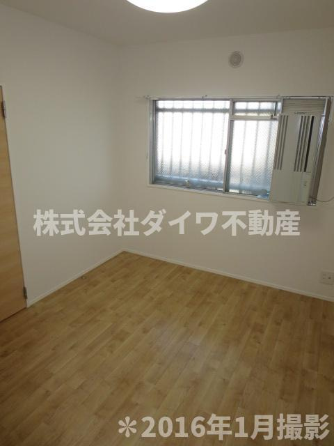 マンション稲葉の洋室