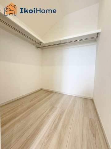 明石市松が丘3丁目　新築戸建の収納|◆同社施工例◆収納スペースも広く、荷物が多くなりやすいお子様なども安心です。