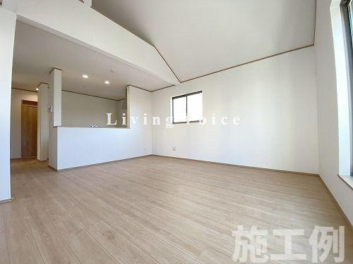【居間・リビング】 | 【仲介手数料０円】相模原市南区大野台3丁目　新築一戸建て | 相模原市南区大野台3丁目　新築一戸建て