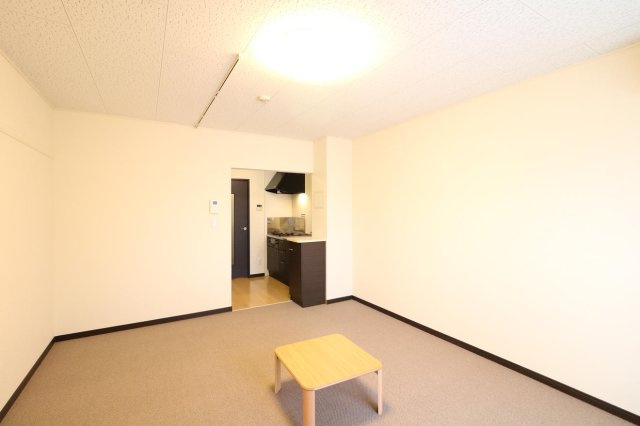 【居間・リビング】 | レオネクストイン園部 | 新入学生には安心！家具家電付で、すぐに新生活をスタート！