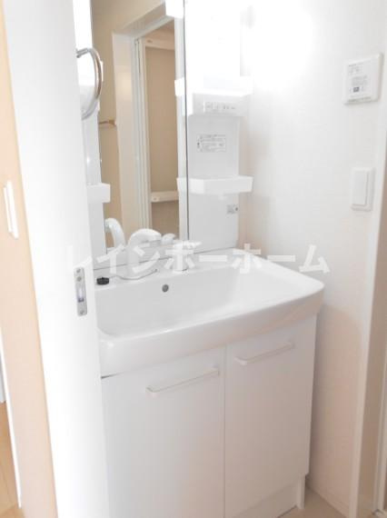 ロンサールの洗面所