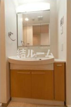 板橋区赤塚新町２丁目の賃貸マンションの洗面所|別号室参考写真