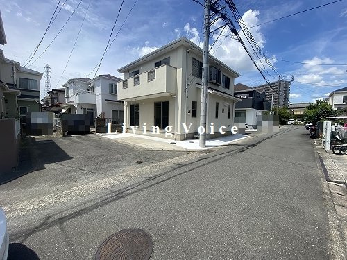 【仲介手数料０円】茅ヶ崎市円蔵　中古戸建の前面道路含む現地写真|茅ヶ崎市円蔵　中古戸建