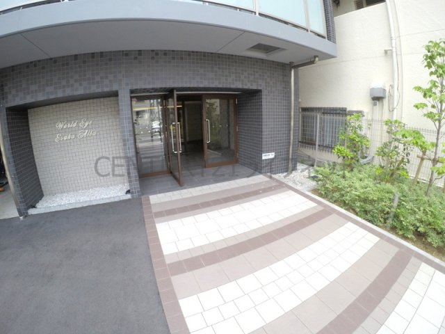 【エントランス】 | ワールドアイ江坂アルバ