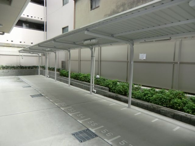 プレサンス塚本グランゲートのその他共用部分|駐輪場
