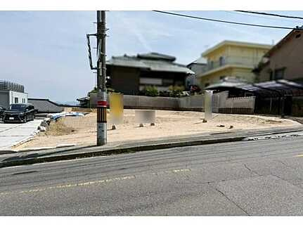 西区己斐東２丁目の前面道路含む現地写真