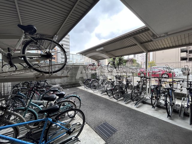 エステムコート新大阪Ⅷレヴォリスのその他|エステムコート新大阪Ⅷレヴォリス　駐輪場