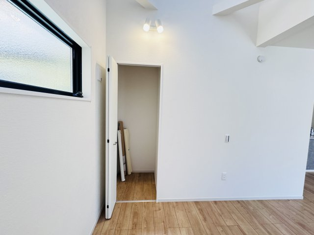 柏市篠籠田新築戸建（篠籠田５期）の収納|1F4.2帖洋室収納