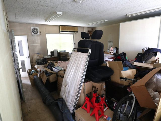 西条御条町テナントの内装|1階中部屋