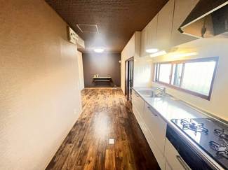 【居間・リビング】 | 葛の葉町2丁目戸建