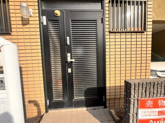 【エントランス】 | 葛の葉町2丁目戸建