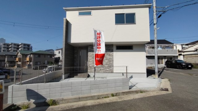 神戸市垂水区山手　新築一戸建の前面道路含む現地写真
