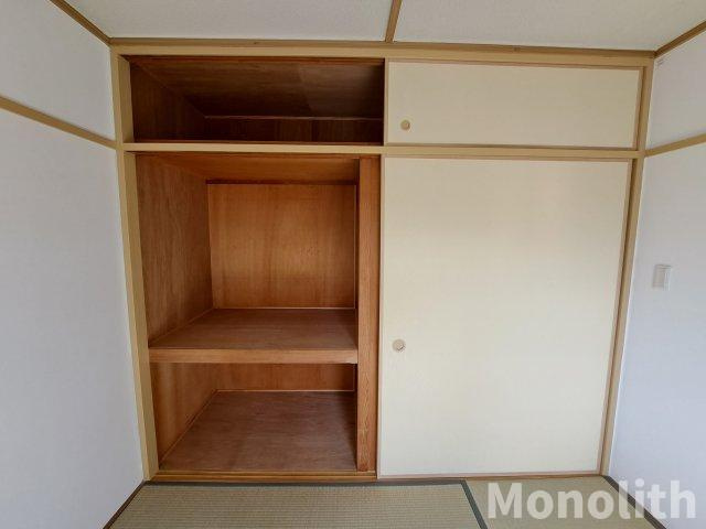 光明台33号棟の収納