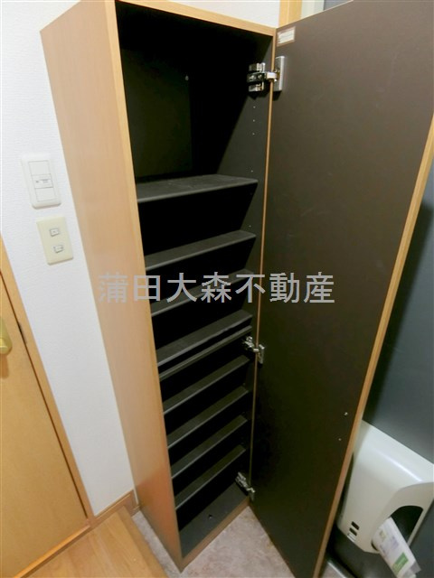 シンフォニアパレスの設備|玄関収納　シューズBOX