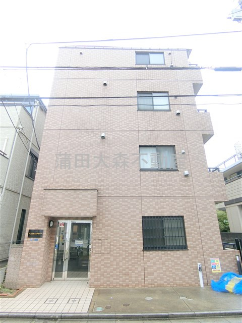 シンフォニアパレスの外観|2005年1月築　RC鉄筋コンクリート造地上4階建て　東京都大田区蒲田本町2丁目
JR京浜東北線蒲田駅と京急本線京急蒲田駅2線2駅徒歩10分！