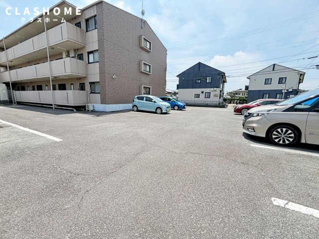 信和キャッスル　　刈谷市近郊の賃貸ならクラスホーム刈谷店の駐車場