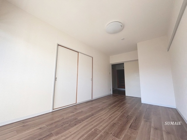 浦和テアールハイツの洋室|シンプルな内装です！